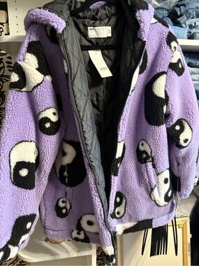 NWT ASOS Women’s Purple Yin Yang Sherpa Jacket